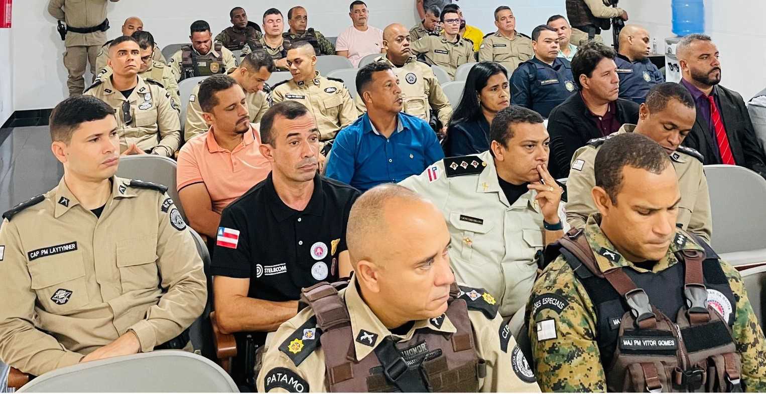 Camacã: Prefeito Paulo do Gás participa de reunião referente a estatística da violência na região

